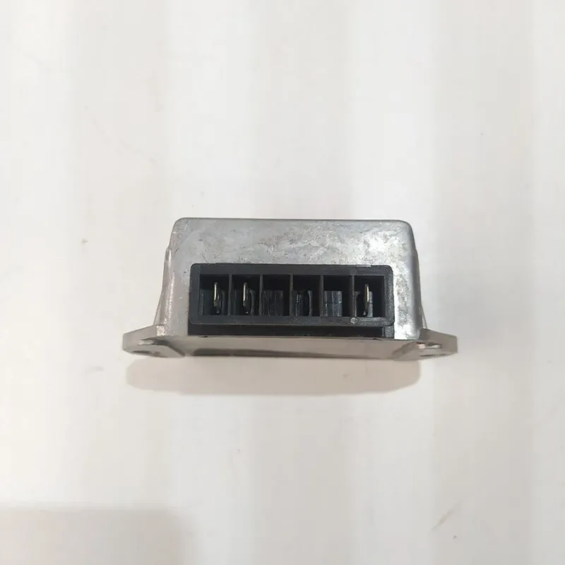 REGOLATORE DI TENSIONE PER CICLOMOTORE VARI 12V 5A