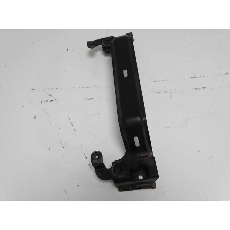 STAFFA SUPPORTO SERBATOIO HONDA SH 300 i 2006 2010