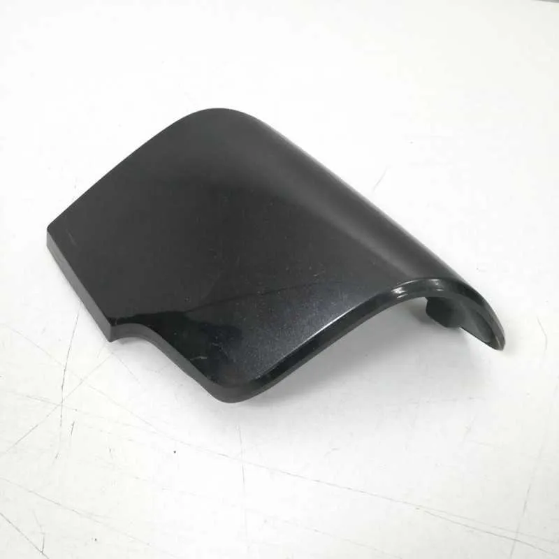 SPORTELLO DESTRO PORTA OGGETTI HONDA SW-T 400 ABS 08/16