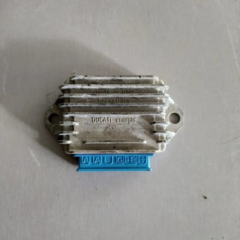 REGOLATORE DI TENSIONE PIAGGIO FREE FL/FL2 50 1995-2002