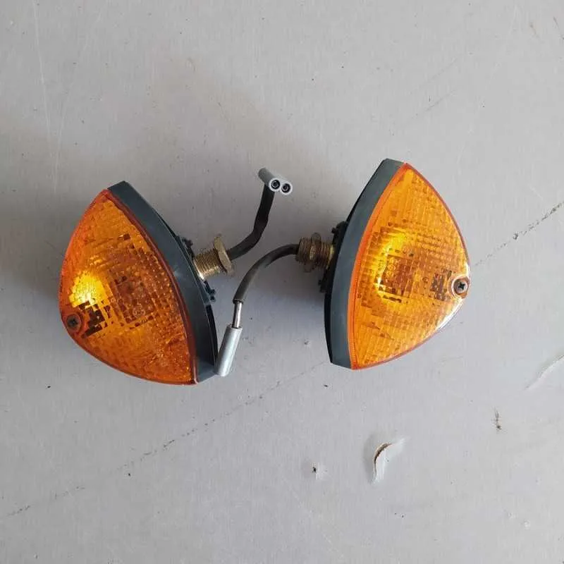 COPPIA FRECCE ANTERIORI PIAGGIO FREE 50 1992-2003
