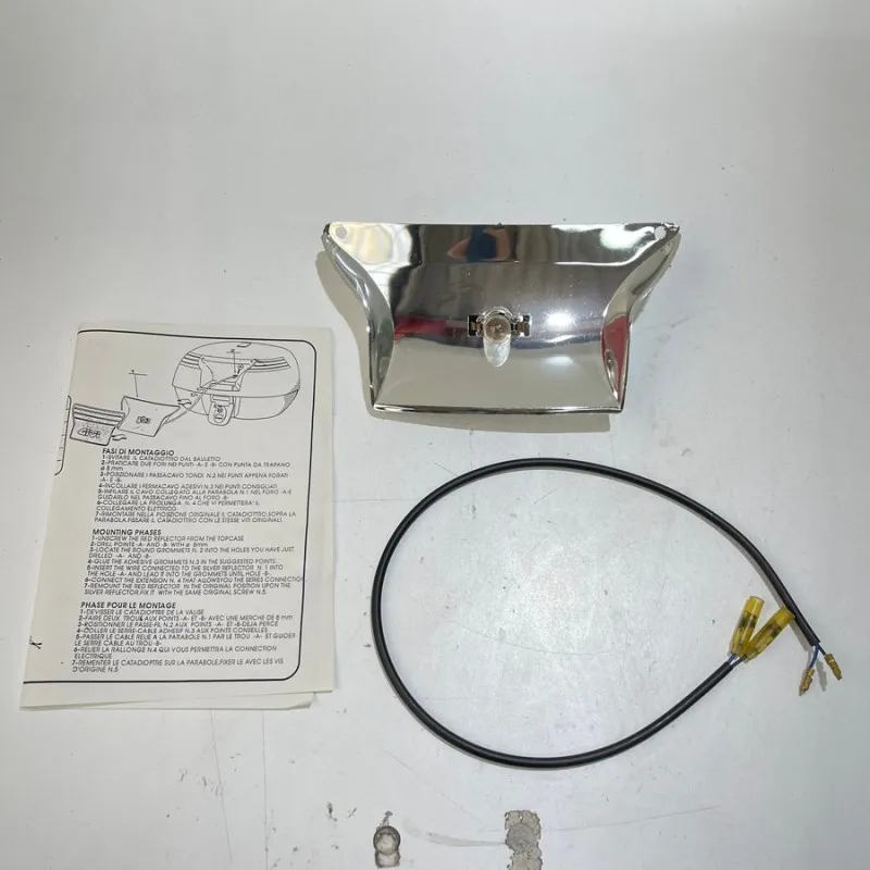Kit luce stop posteriore GIVI per bauletto E42-E29 COD.E76