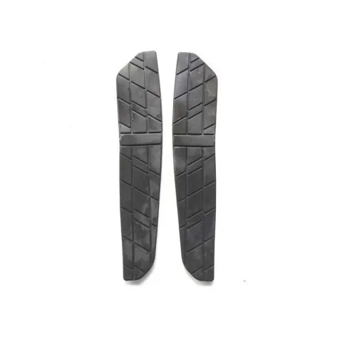 COPPIA TAPPETINI PEDANA ANT. SUZUKI BURGMAN 250 98/02