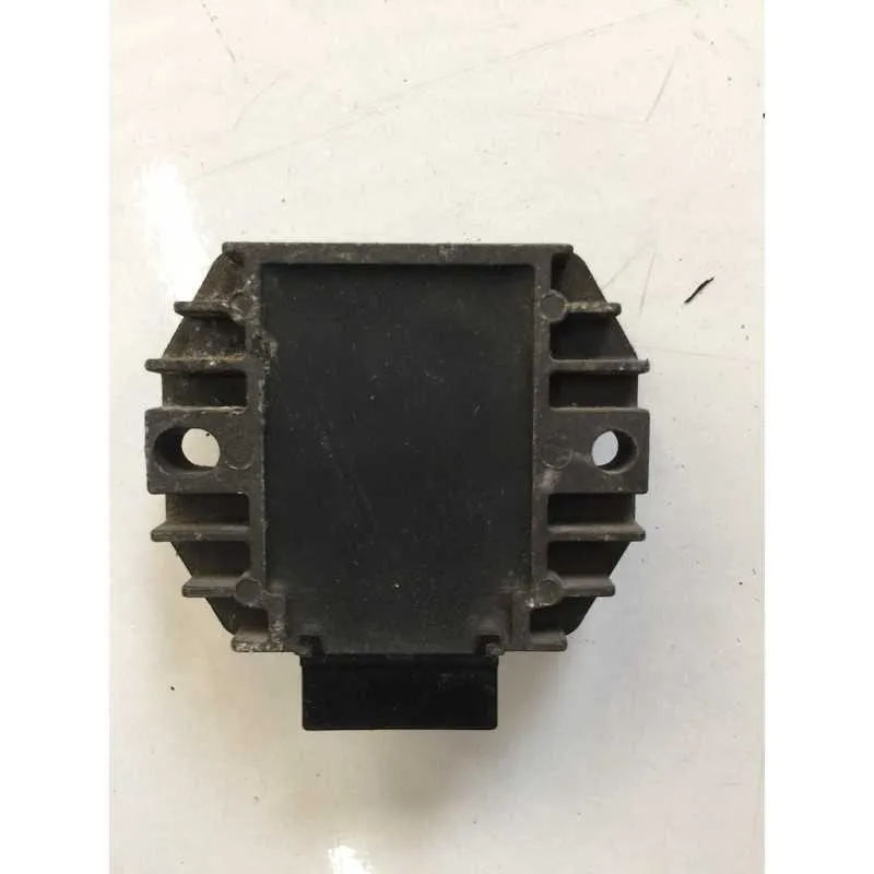 REGOLATORE DI TENSIONE YAMAHA 125 150 MAJESTY SKYLINER