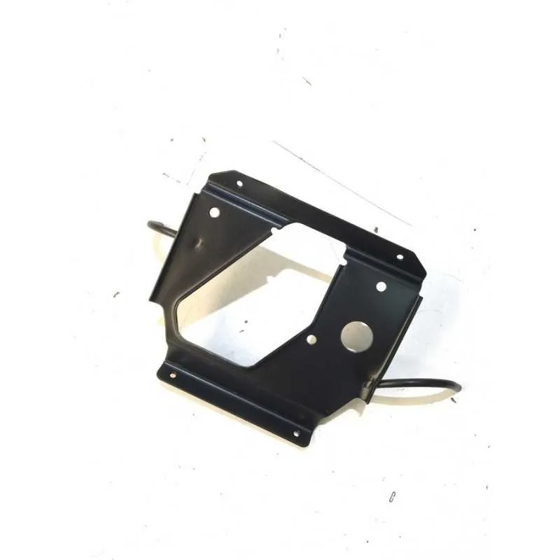 PIASTRA COLLEGAMENTO MANUBRIO STRUMENTI BEVERLY PIAGGIO