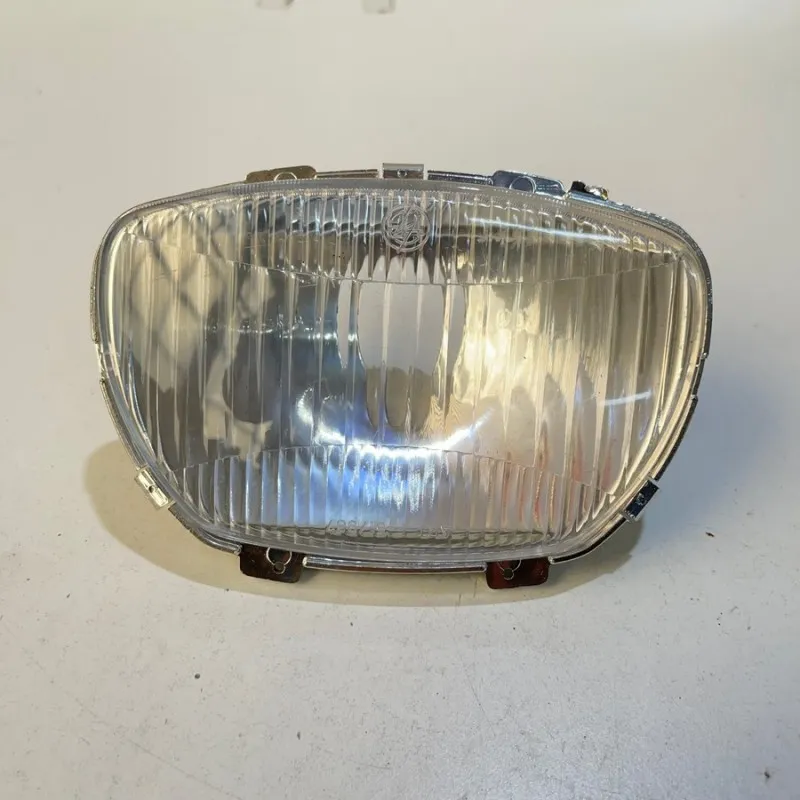 FANALE ANTERIORE VESPA 125 GL-GT-SPINT-SUPER BOSATTA F225