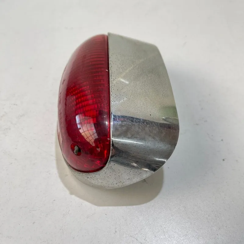 FANALE STOP POSTERIORE PIAGGIO VESPA ET2 ET4 50 125 150