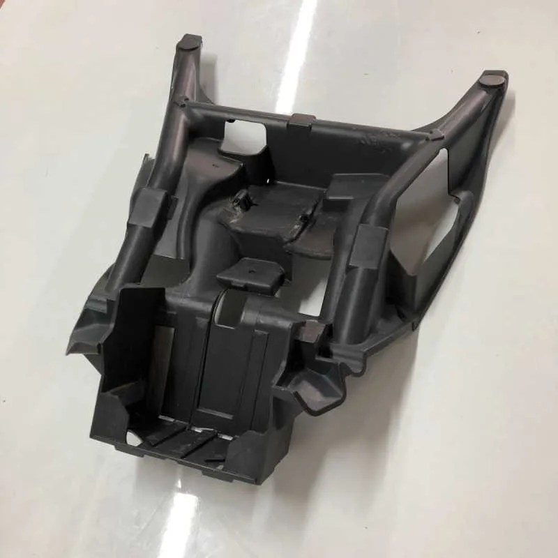 ALLOGGIAMENTO BATTERIA SUZUKI BURGMAN 650