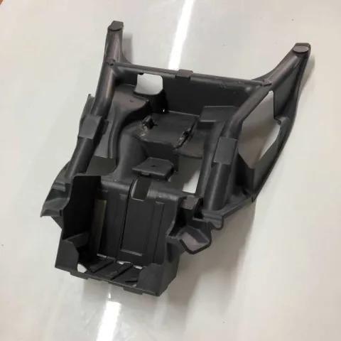 ALLOGGIAMENTO BATTERIA SUZUKI BURGMAN 650