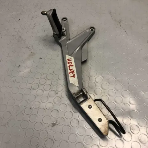 Pedana supporto poggiapiedi SINISTRA Honda Hornet 900