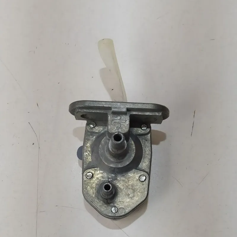 RUBINETTO BENZINA  ITALJET VELOCIFERO 50 NUOV0