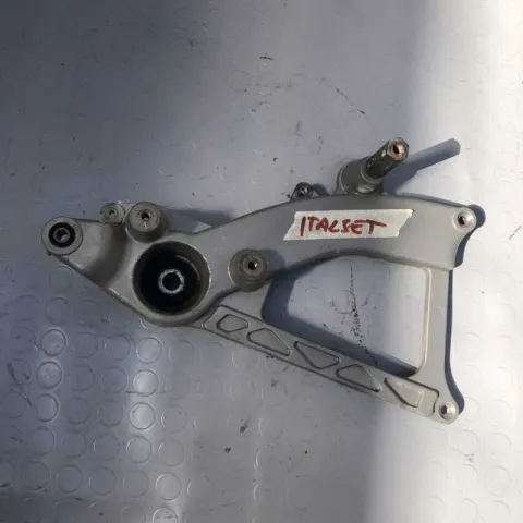 PIASTRA SUPPORTO MARMITTA ITALJET MILLENNIUM