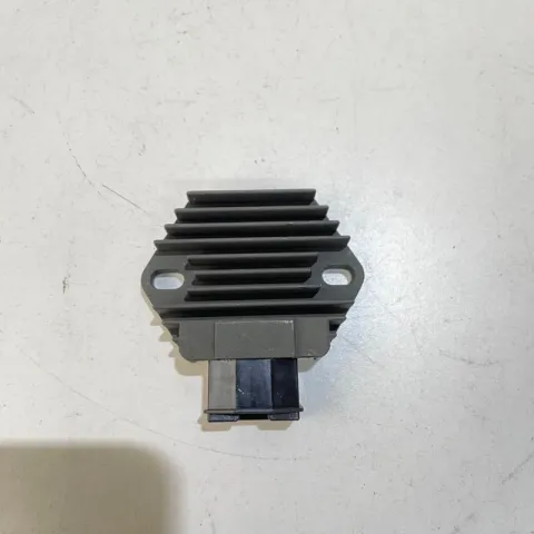 REGOLATORE DI TENSIONE Honda FES Pantheon 2T 150 1998-2002
