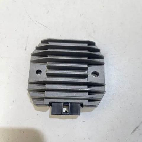 REGOLATORE DI TENSIONE PEUGEOT JET FORCE 50 I.E.