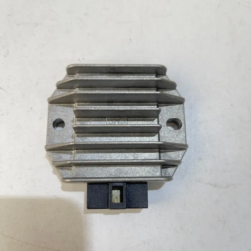 REGOLATORE DI TENSIONE PEUGEOT 50 ELYSTAR