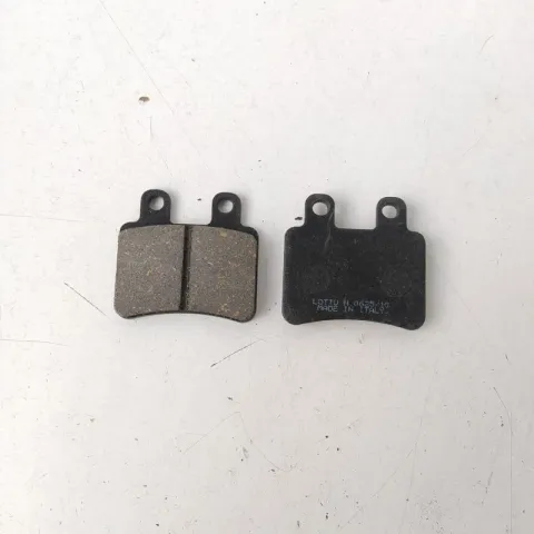 COPPIA PASTIGLIE POST.OLYMPIA PEUGEOT ELYSEO-ELYSTAR 50-125-150 COD.58355
