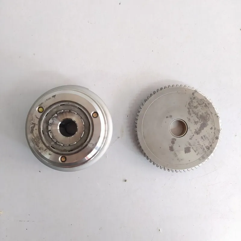VOLANO +RUOTA LIBERA + INGRANAGGIO DENSO APRILIA SCARABEO 125 - 150 - 200 ROTAX COD.LKZ57
