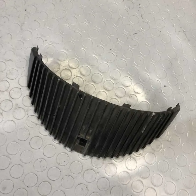 GRIGLIA ANTERIORE APRILIA LEONARDO 150