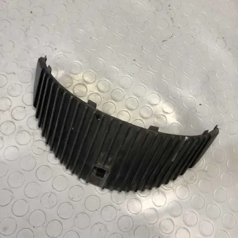 GRIGLIA ANTERIORE APRILIA LEONARDO 150