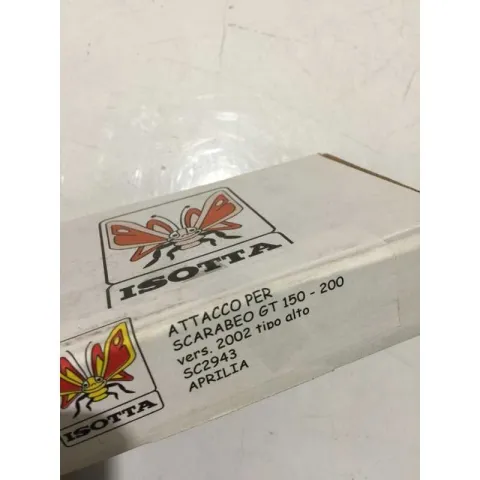 ATTACCHI PARABREZZA ALTO ISOTTA SCARABEO GT 200