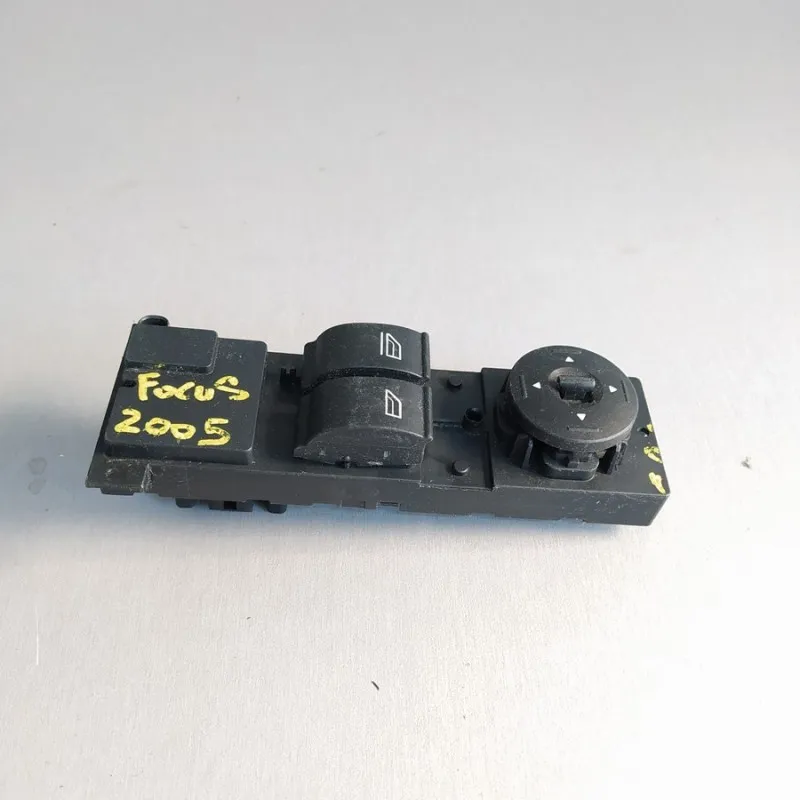 Pulsantiera anteriore sinistra FORD FOCUS II 2005-2012