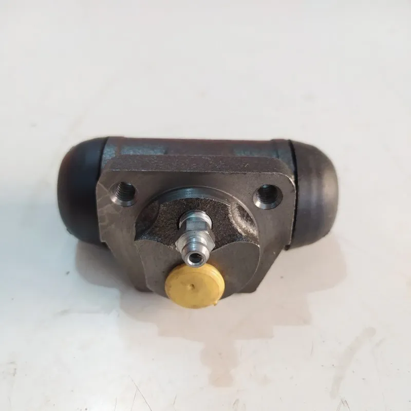 CILINDRETTO FRENO POSTERIORE QH FORD MONDEO SW 1993 COD.BWC3553