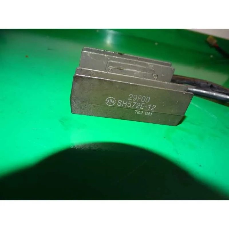 REGOLATORE DI TENSIONE SUZUKI DR Z E 400 SH572E-12 12V/CC-TRI