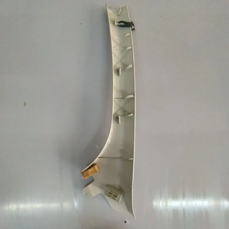 RIVESTIMENTO MONTANTE ANTERIORE DESTRO FIAT CROMA SW 2005-2010 COD.735365189