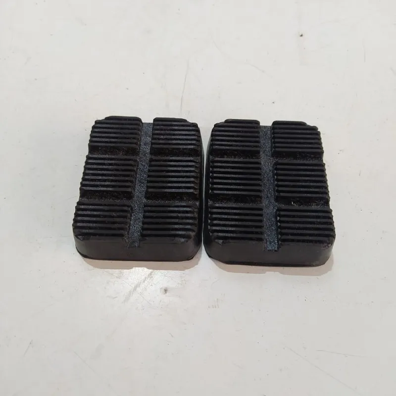 Copripedali nuovi freno-frizione OPEL ASTRA-VECTRA-CALIBRA-CORSA-TIGRA 1996 ART. 3090