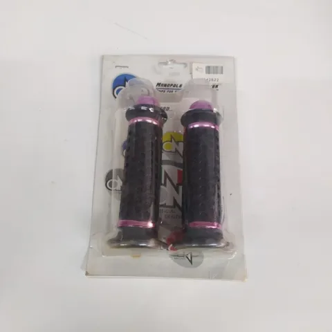 COPPIA MANOPOLE ONE NERO/VIOLA UNIVERSALI PER MOTO E SCOOTER COD.77342822