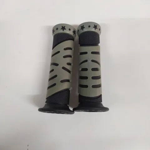 MANOPOLE ONE NERE/GRIGIO SCOOTER E MOTO COD. 77343056A