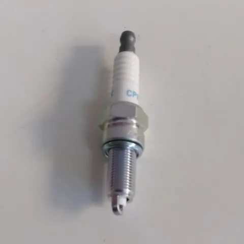 Candela Di Accensione NGK  PIAGGIO VESPA COD.CPR8E - 7411