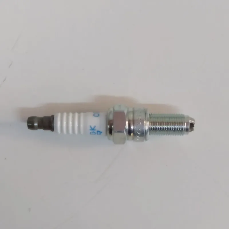 Candela Di Accensione NGK APRILIA - PIAGGIO - MOTO GUZZI COD.CR8EKB - 4374