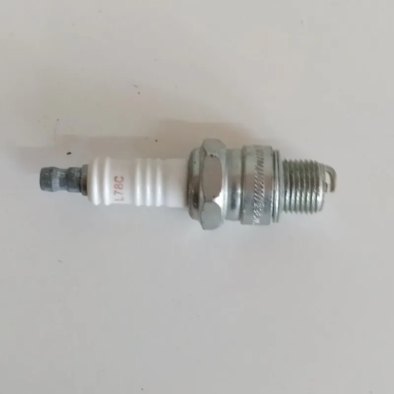 Candela Champion Motori Fuoribordo COD.L78C / 807m