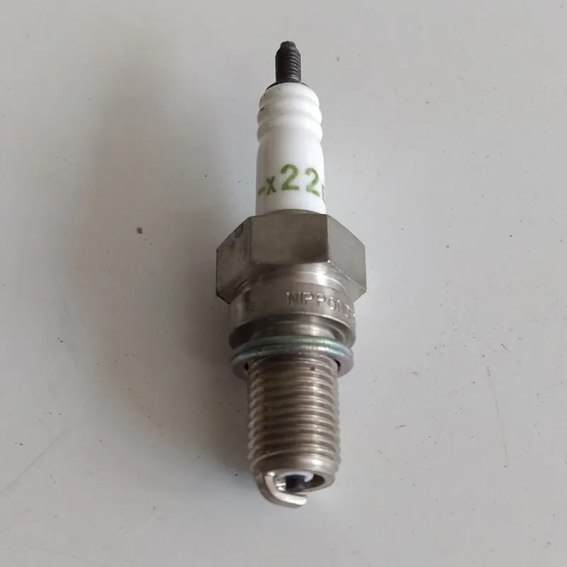 CANDELA ACCENSIONE HONDA - DENSO CB 250-400 COD.X22ES