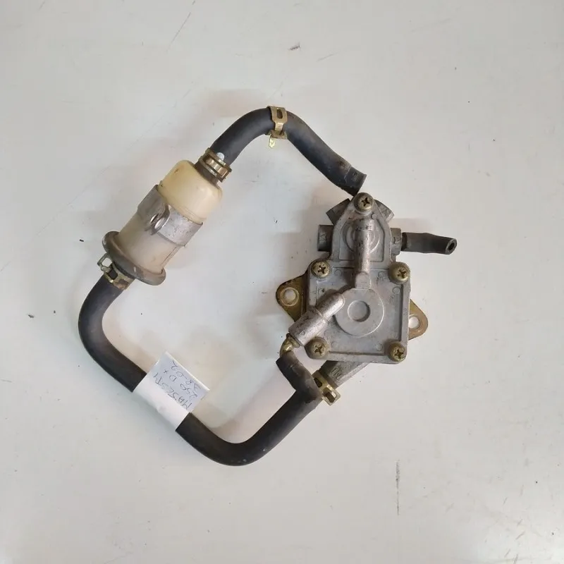 POMPA BENZINA DEPRESSORE YAMAHA MAJESTY 250 DX 1996-2004