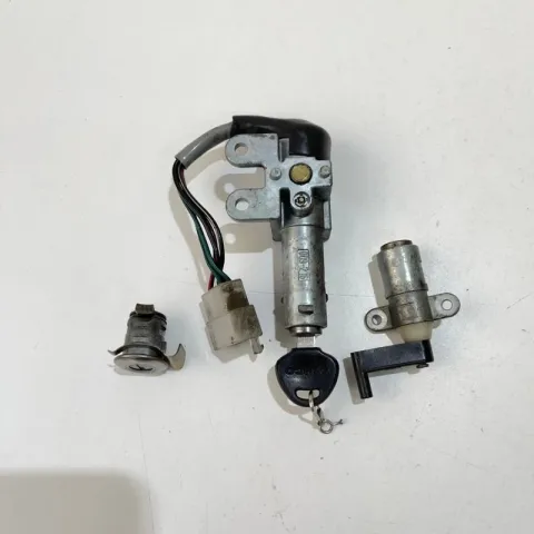 KIT ACCENSIONE KYMCO PEOPLE 50 125 1999/2004 USATO