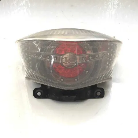 FANALE STOP POSTERIORE KYMCO PEOPLE S 50 125 200 DAL 2007